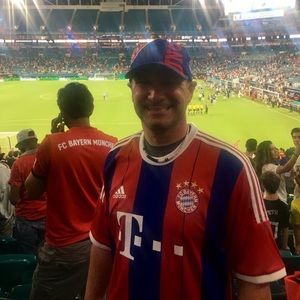 Meet your Posher, Curtis